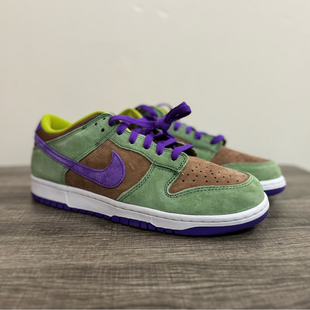 Nike Dunk Low Veneer Green Sneakers Men’s Size 9.5 (Replacement Box)